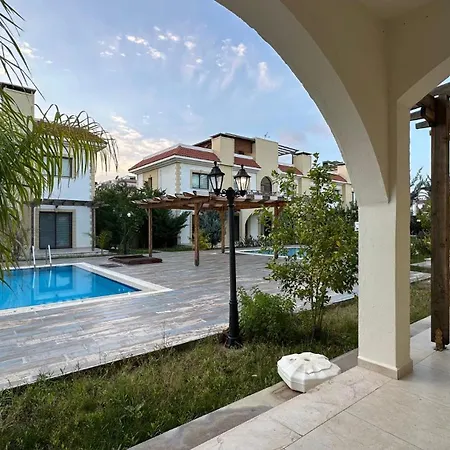 Salamis Garden - Luxury 2 Bedroom - Yenibogazici Apartment *