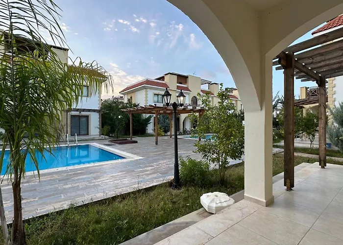 Salamis Garden - Luxury 2 Bedroom - Yenibogazici Appartamento *